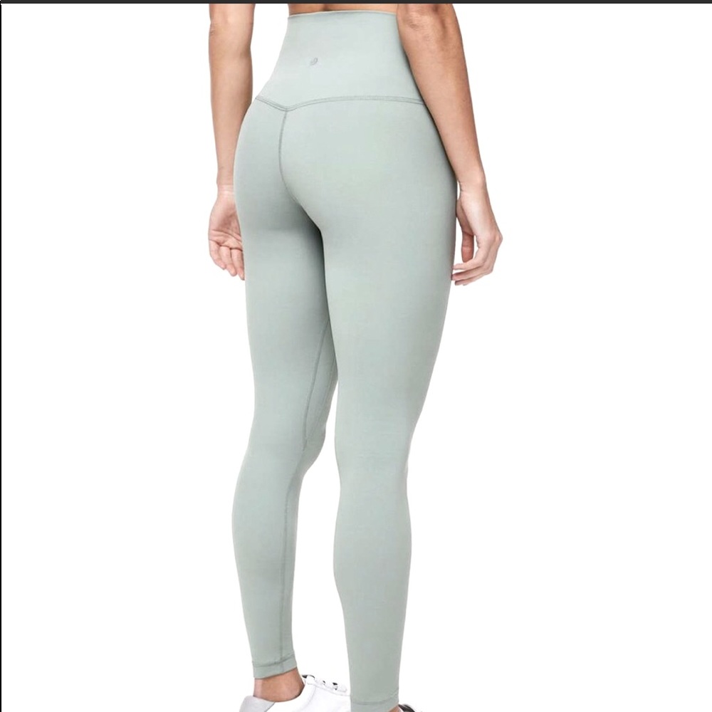 Lululemon Align Pant 28" 
Size: 2